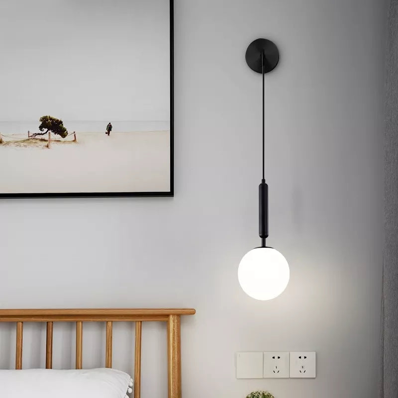 Applique murale modernes boule verre nordique laiton/noir.