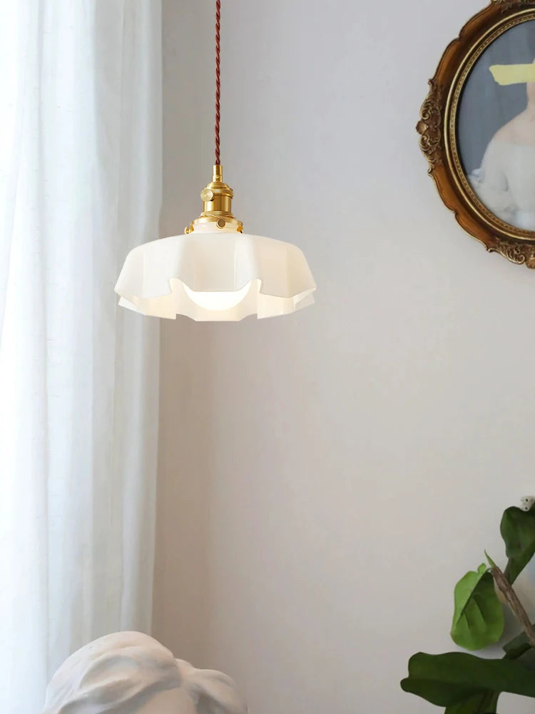 Suspension en verre fleuri pour décoration créative