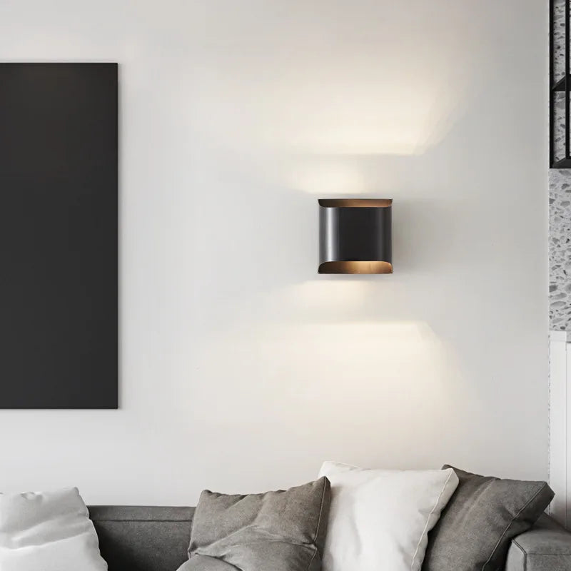 Applique murale led en laiton design moderne et minimaliste