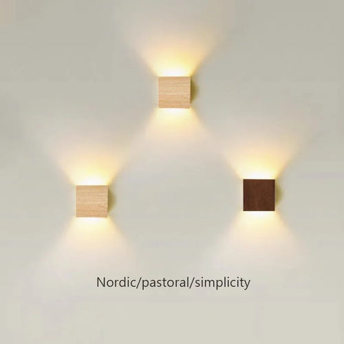 Applique murale Led en bois de couleur nordique