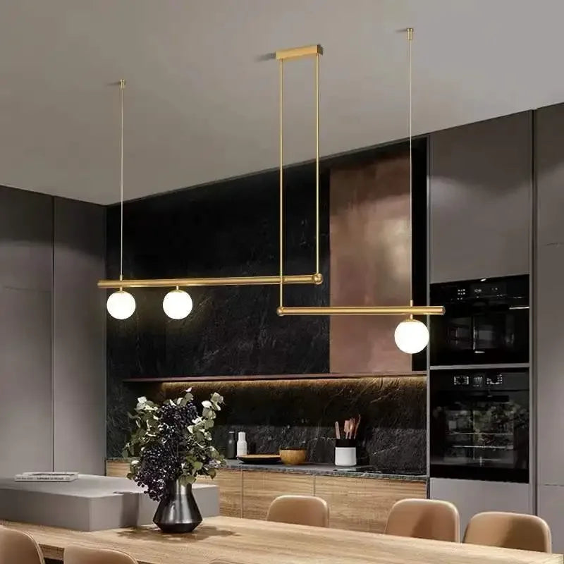 suspension design moderne avec boule de verre élégante