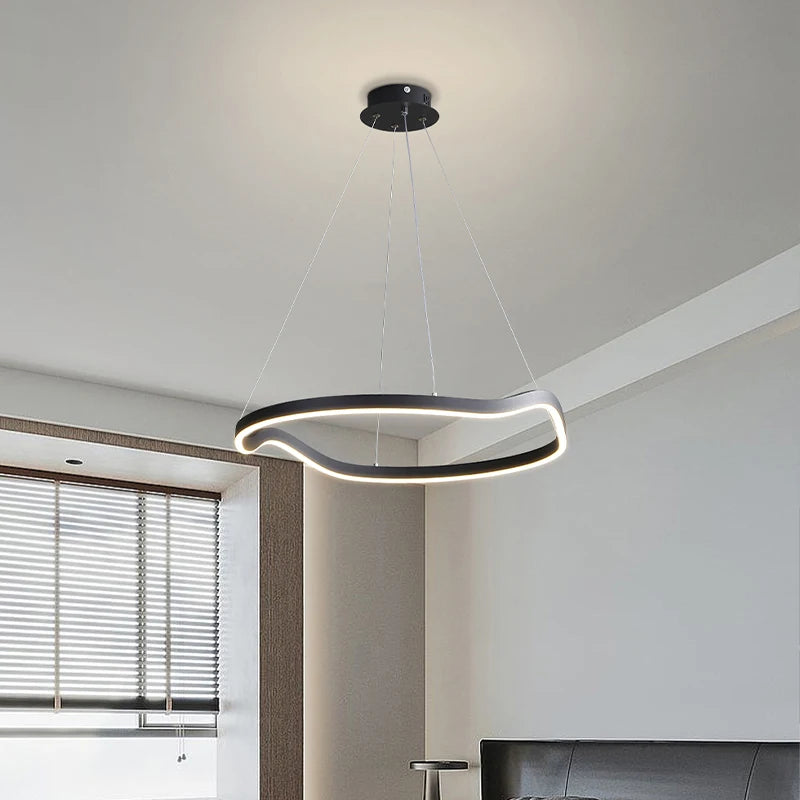 Lustre anneaux déformés design panochas pour intérieur