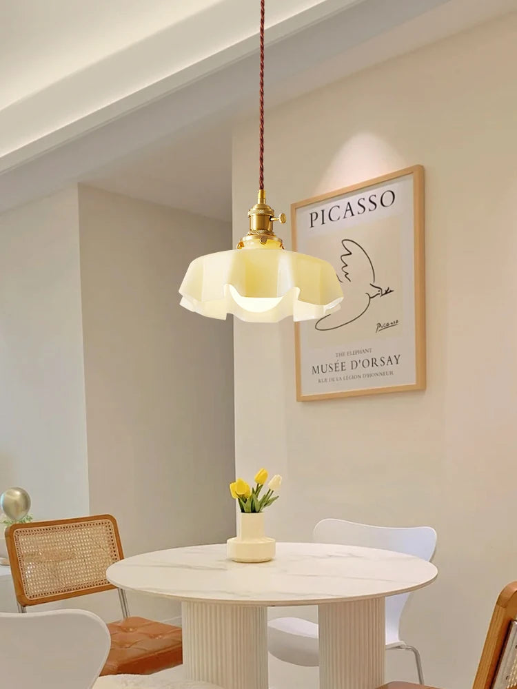 Suspension en verre fleuri pour décoration créative