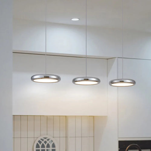 Suspension LED nordiques en fer à 3 têtes rondes chromées