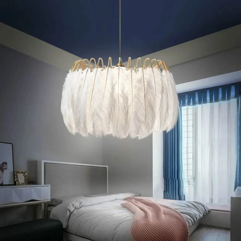 plafonnier décoration en plumes d'autruche simplicité nordique