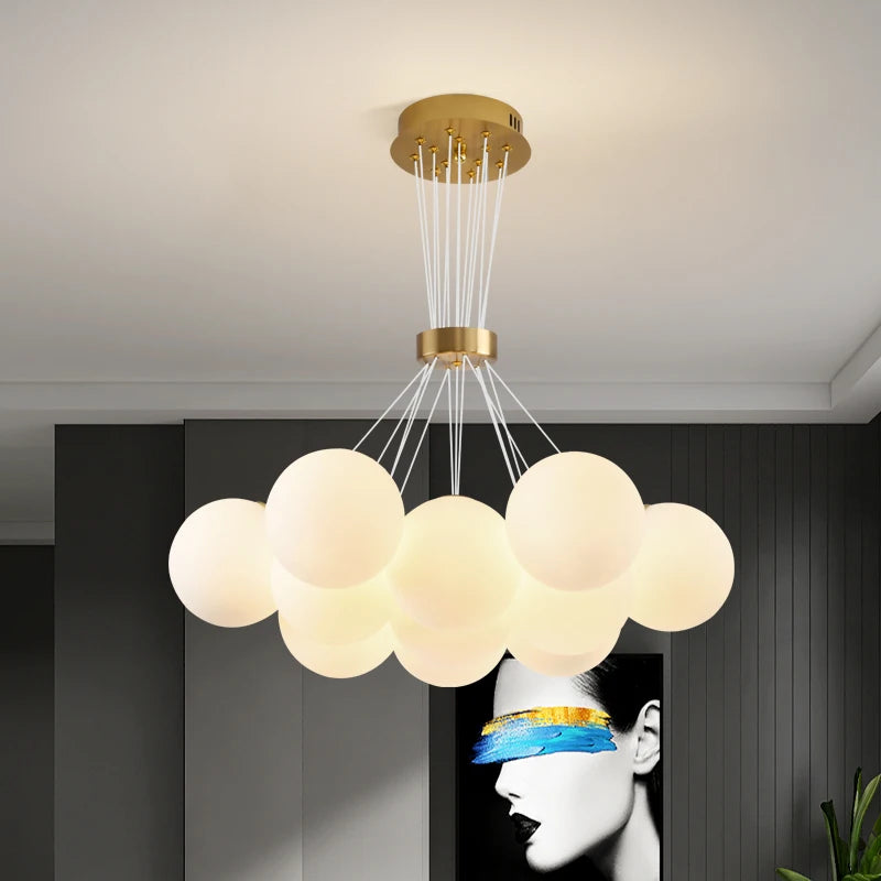 suspension design moderne en forme de lune