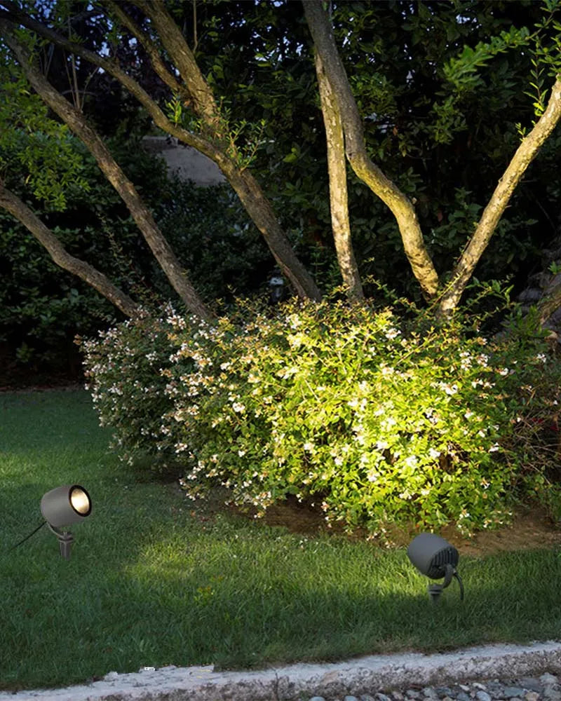 éclairage extérieur étanche pour jardin et allée