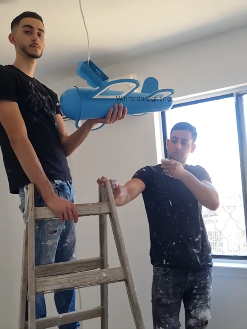 lustre led moderne en forme d'avion pour chambre d'enfant