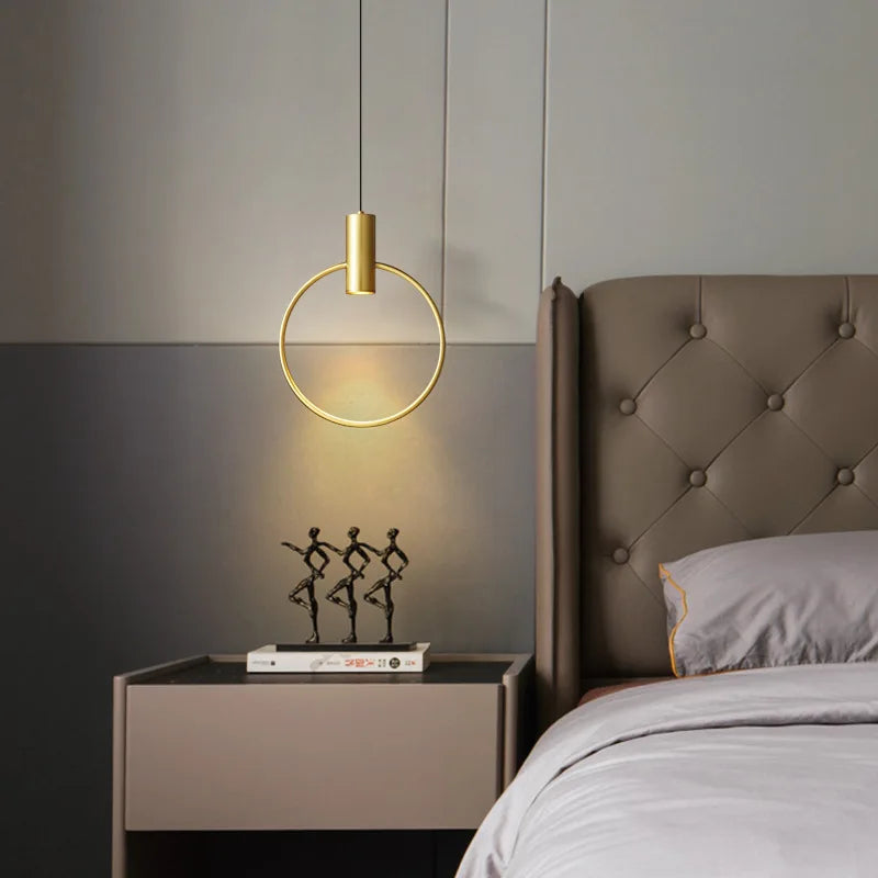 lustre minimaliste en laiton à 3 anneaux avec gradation variable