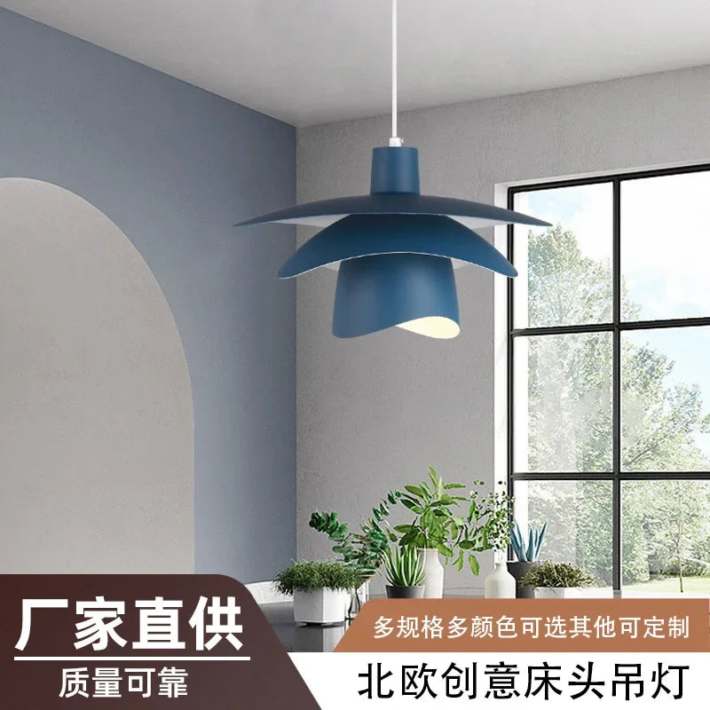 Style nordique lustre chevet chambre d'hôtel lampes Ufo Bar chambre lumière Led Restaurant lustre petit livre rouge