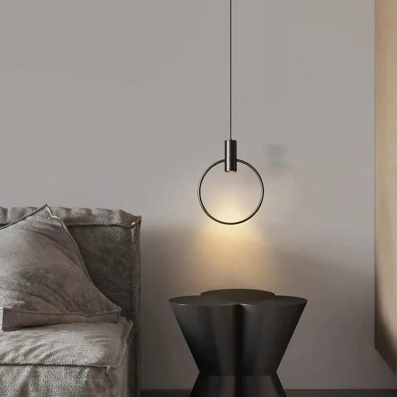 lustre minimaliste en laiton à 3 anneaux avec gradation variable