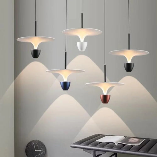 Suspension design méduse colorée