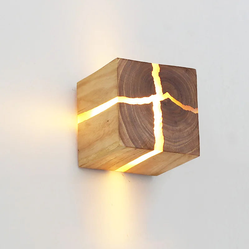 applique murale led en bois massif et résine faite à la main
