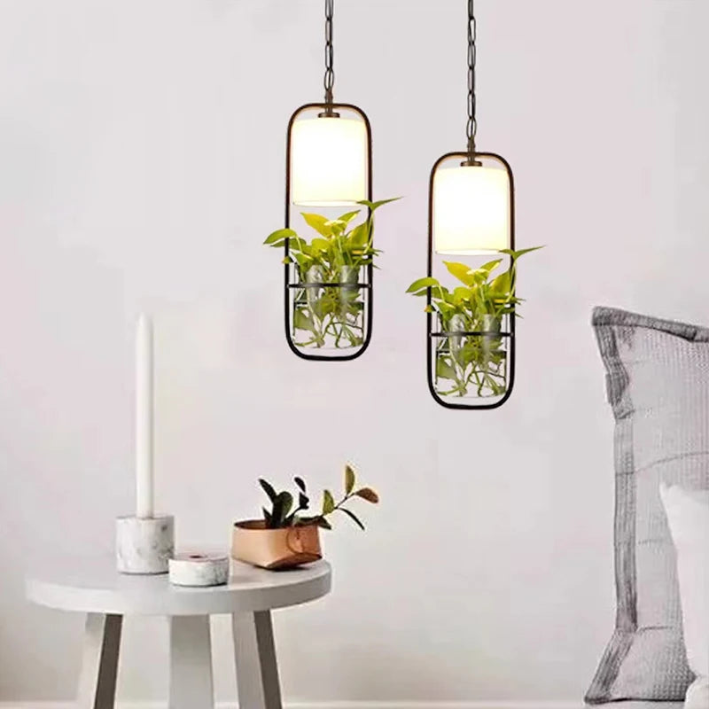 Suspension moderne en cage avec abat-jour en verre et fer