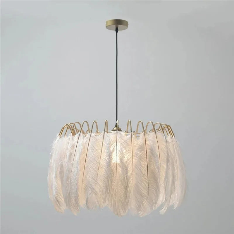 plafonnier décoration en plumes d'autruche simplicité nordique
