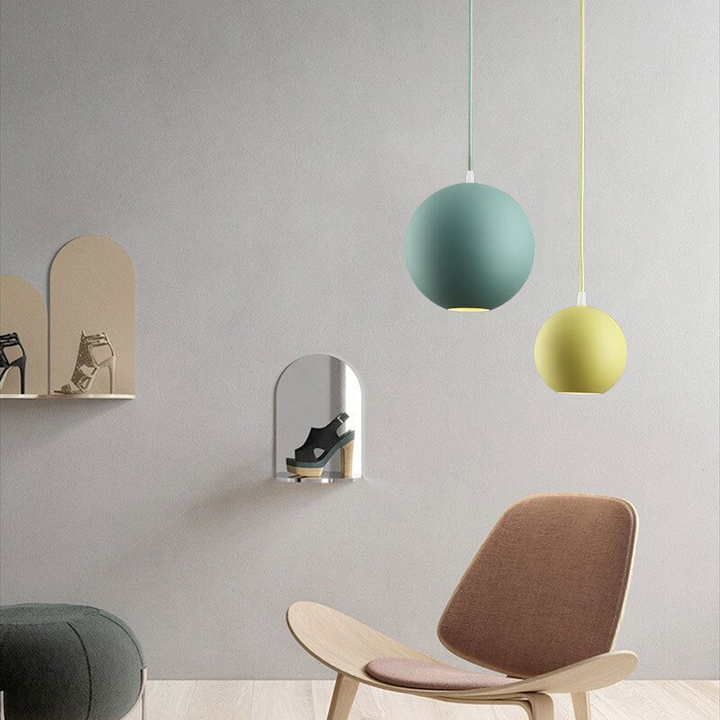 Suspension moderne en métal coloré ronde Klint
