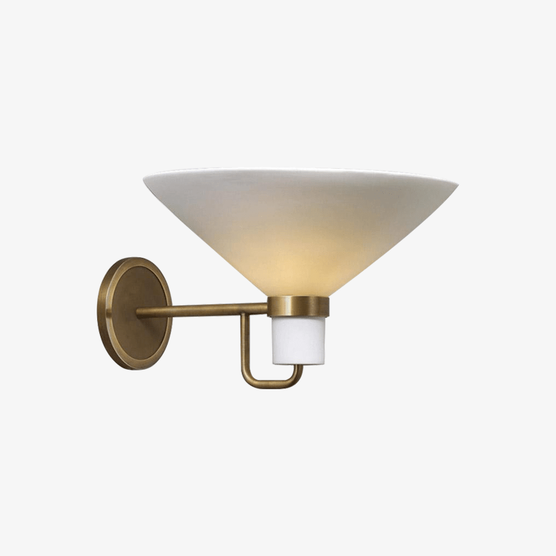 Applique murale moderne LED avec abat-jour triangulaire et tige cuivrée