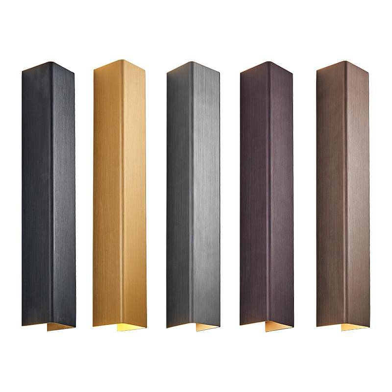 Applique murale design à LED en métal allongé coloré Loft