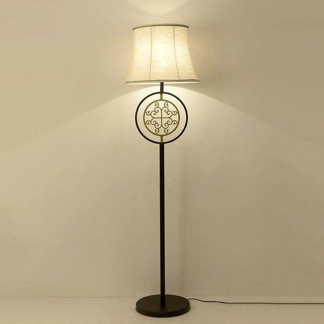 Lampadaire LED avec abat-jour en tissu European