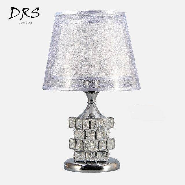 Lampe de chevet abat-jour et cristaux Rubiks