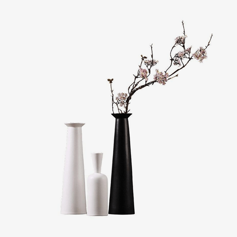 Vase design en céramique style japonais Zen