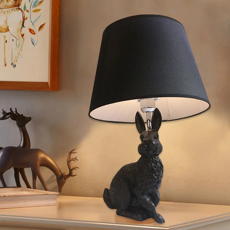 Lampe de Table lapin moderne en résine créative - vue 8 sur 7