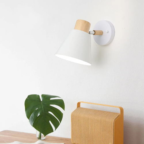 applique murale nordique en bois pour étude et escalier