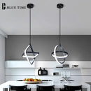 Plafonnier Led suspendu en noir et blanc au design moderne et simpliste