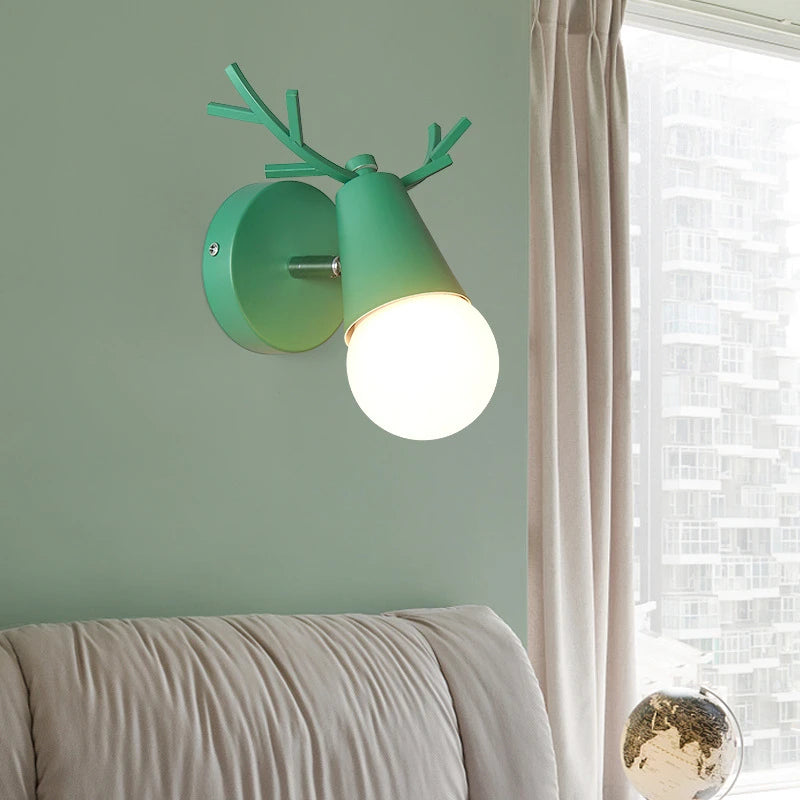 applique murale nordique en fer et bois moderne décorative - vue 4 sur 10