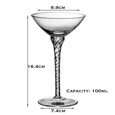Verre cocktail design élégant type margarita champagne