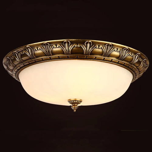 plafonnier en cuivre abat-jour rond en verre vintage