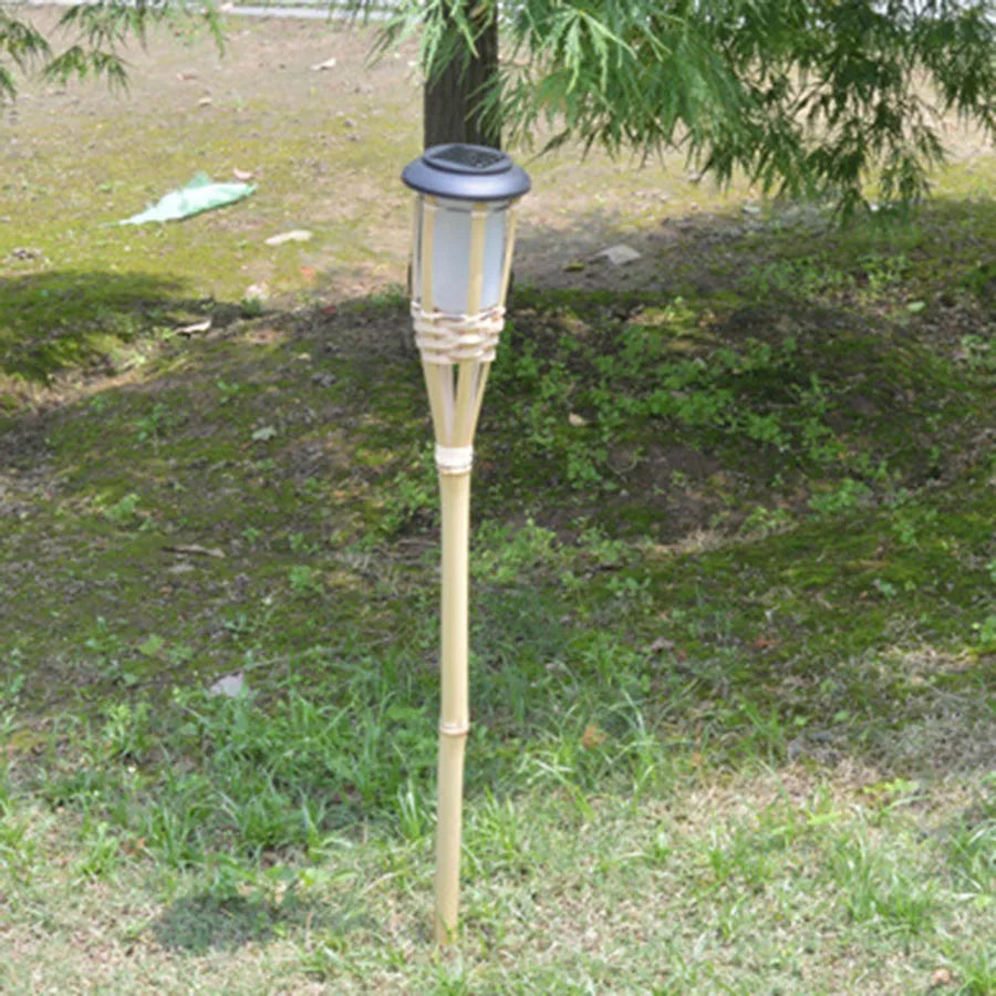 lampe torche solaire en bambou pour jardin extérieur - vue 4 sur 6