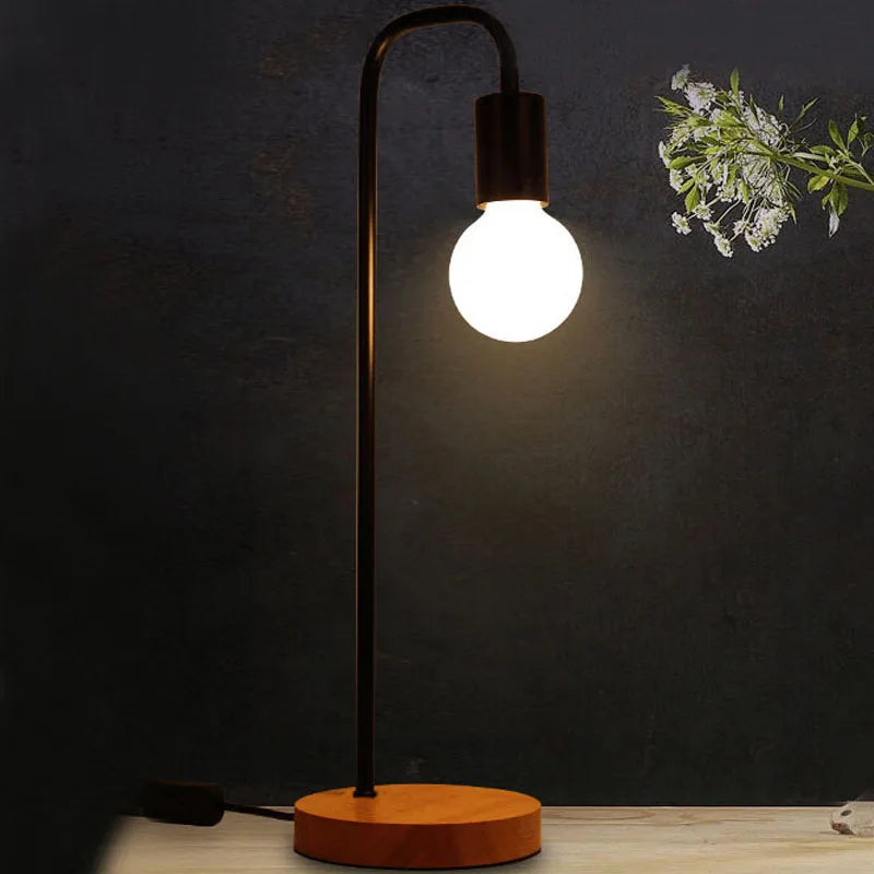 lampe de bureau vintage en bois et métal style campagne américaine - vue 5 sur 5