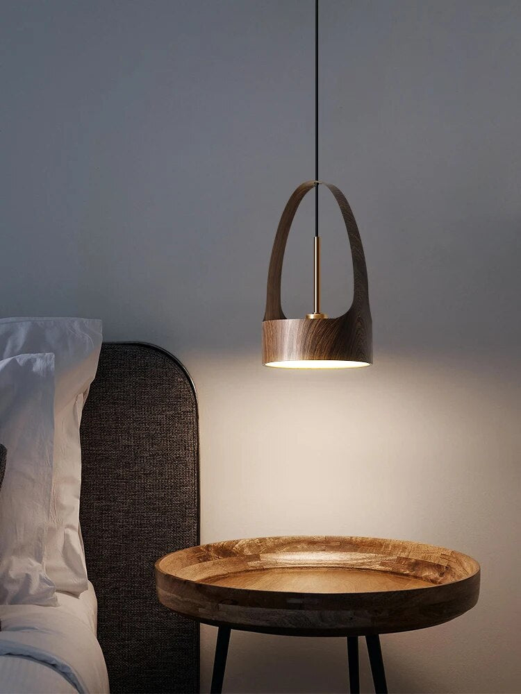 Suspension design moderne et minimaliste
