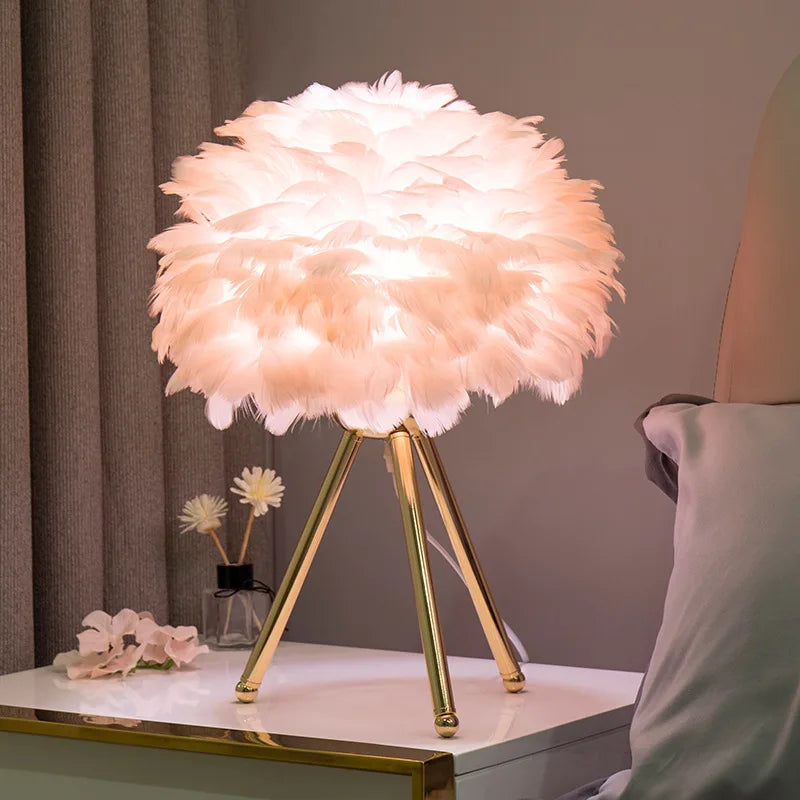 Lampe de chevet à plumes