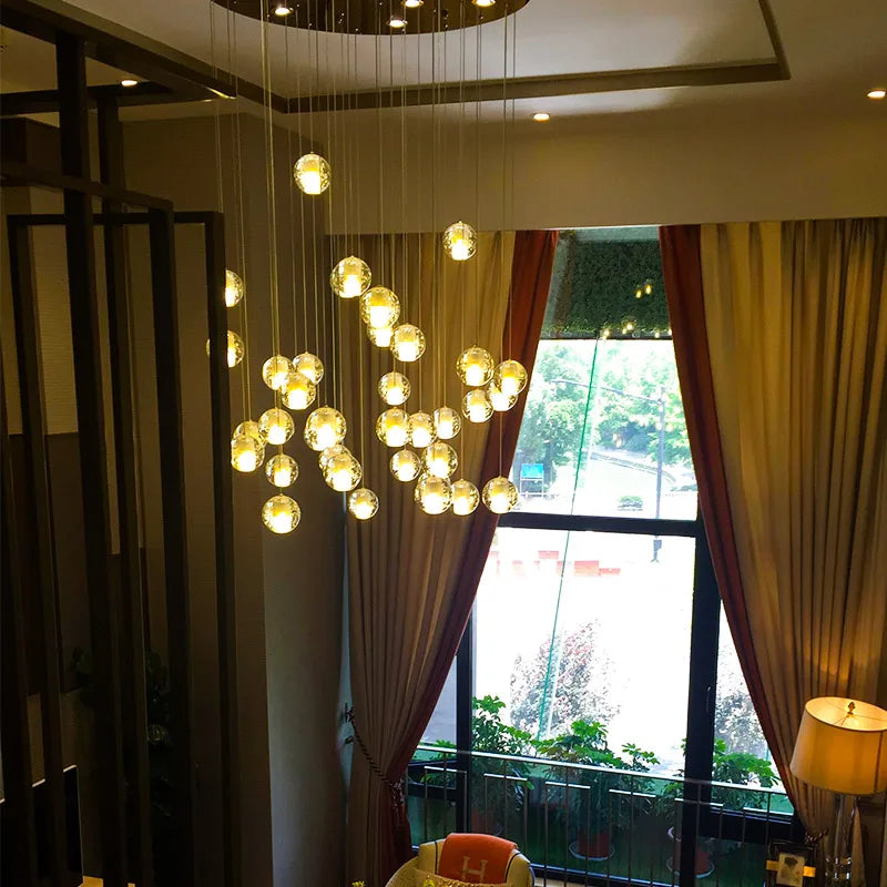 lustre long en cristal pour une ambiance moderne et élégante - vue 3 sur 17