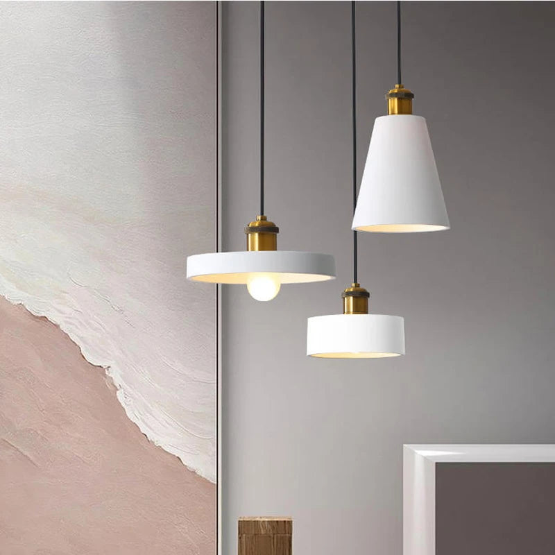 lustre moderne minimaliste style industriel pour décoration intérieure