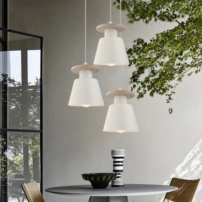 suspension bois moderne nordique intérieur