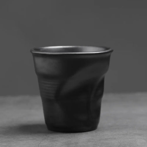 Tasse en gres plissee faite main style vintage