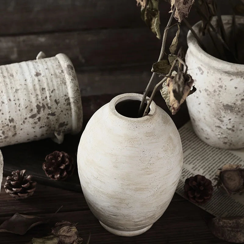 vases en céramique rétro faits à la main pour une décoration vintage