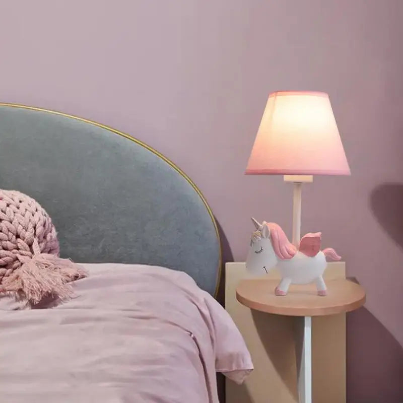 lustre licorne pour jardin d'enfants et chambre à coucher - vue 4 sur 11