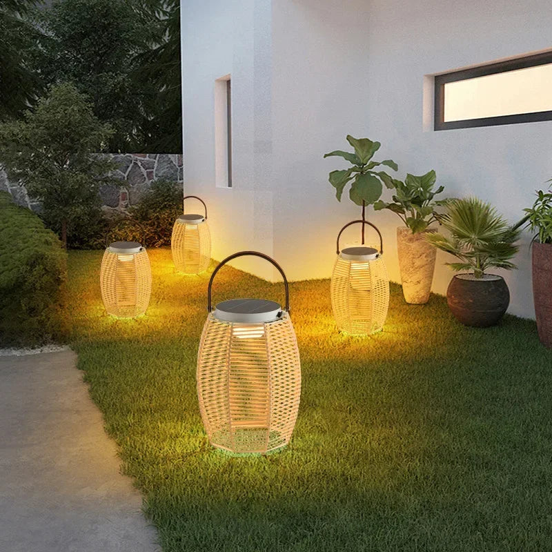 lampes extérieures solaires modernes pour jardins et cour