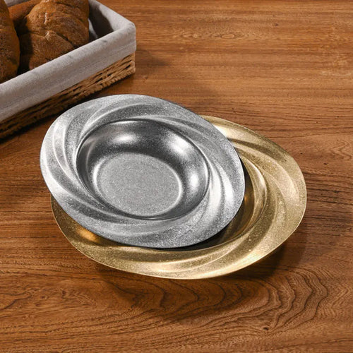 Assiette retro acier inoxydable style restaurant luxe