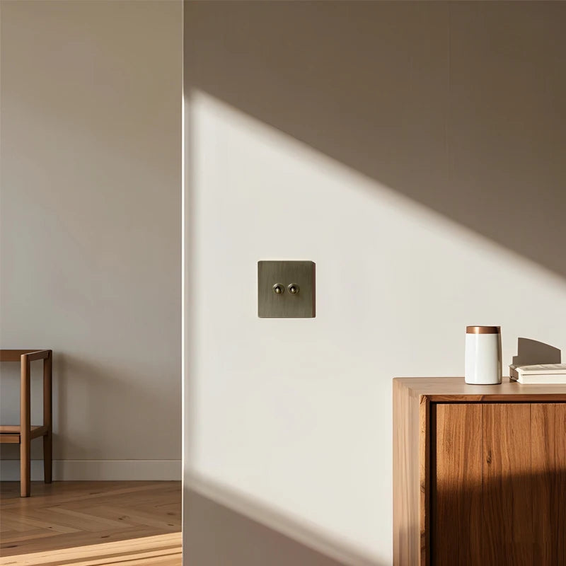 Prise RJ45 en acier gris brossé bords arrondis