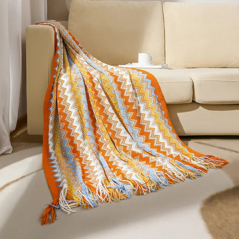 plaid boheme tisse a carreaux avec pompons doux - vue 3 sur 6