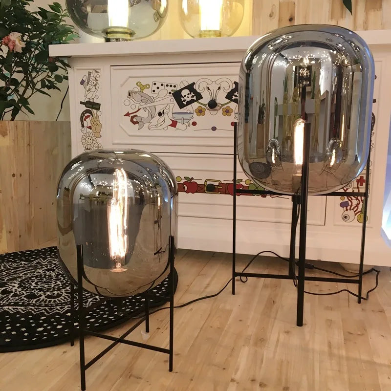 lampadaire post-moderne simple avec verre de cognac - vue 5 sur 9
