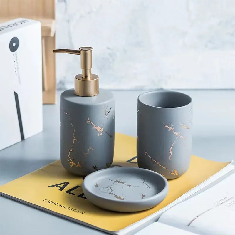 bouteilles en céramique pour savon shampooing et gel douche - vue 6 sur 14