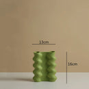 vase en céramique géométrique pour arrangements floraux artisanaux