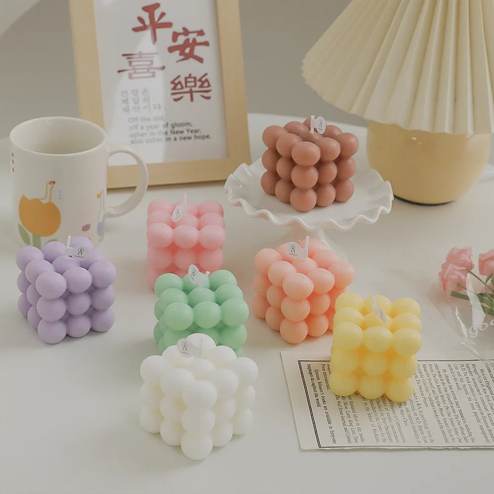 bougie cube parfumée à bulles en cire de soja artisanale - vue 3 sur 14