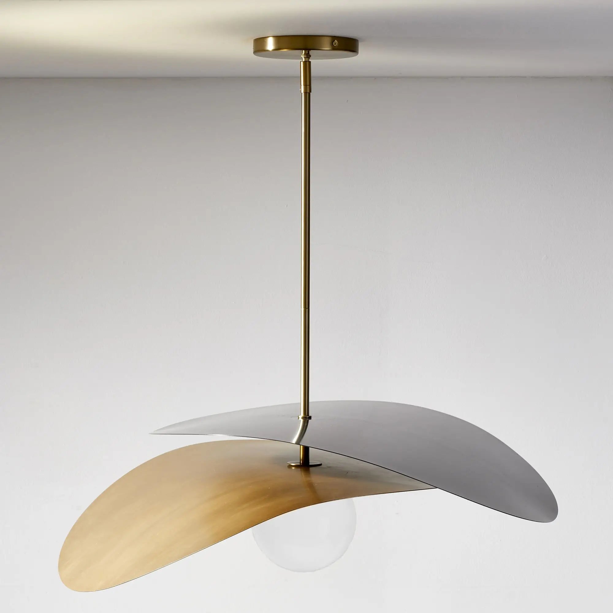 lampe suspendue en métal et verre pour boutique - vue 5 sur 6
